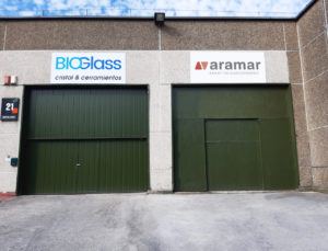 venta de herrajes y suministros para el vidrio en Bilbao y País Vasco