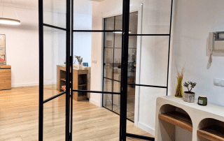 Skel puertas de vidrio con perfilería