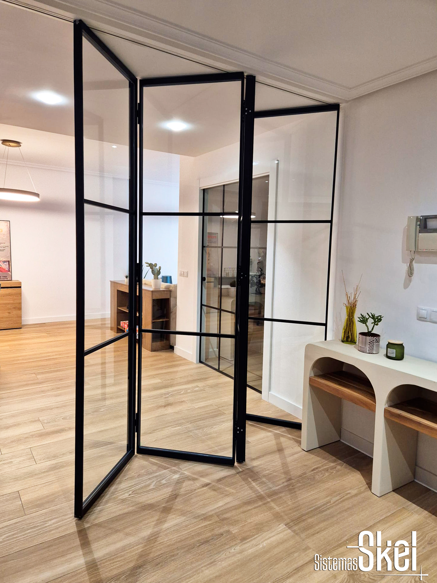 Skel puertas de vidrio con perfilería
